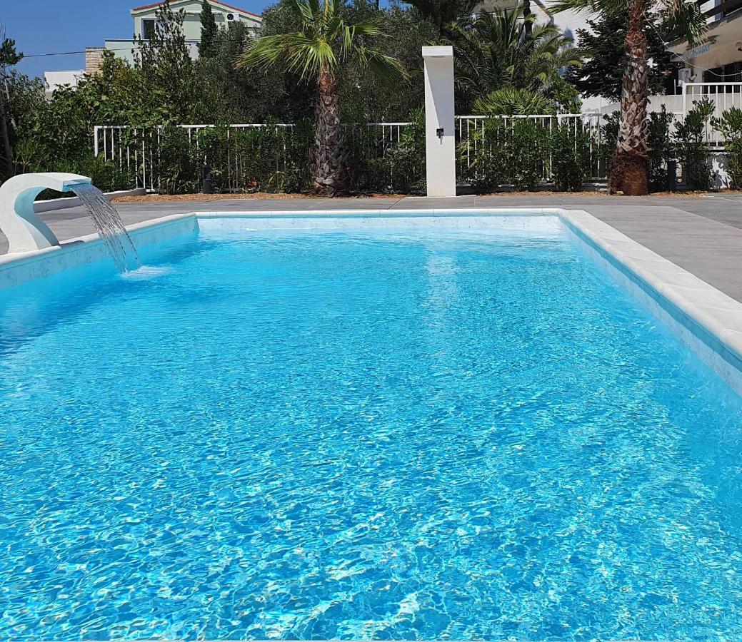 Villa Aquamarine Apartments Novalja Exterior photo